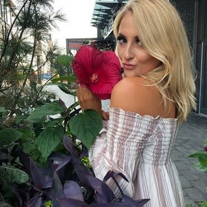 Meet your Posher, Logan